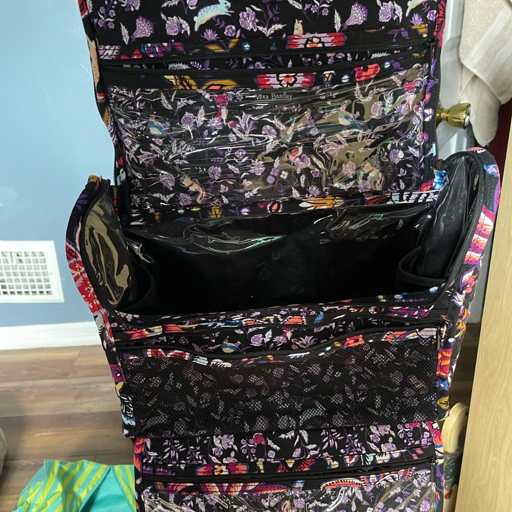 Vera Bradley grand hanging organizer